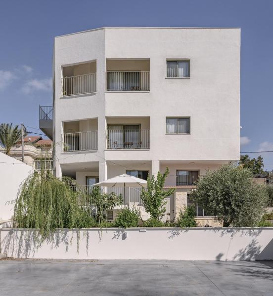 Dar Dalya, Đặt  Dāliyat el Karmil North District Israel