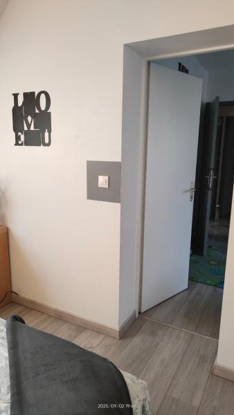 Le cocon familial trianien, Đặt  Traînou Pháp