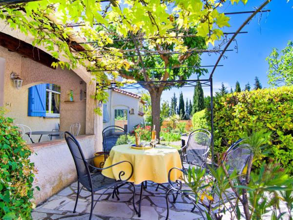 Holiday Home Villa Datcha by Interhome, Đặt  Khách sạn ở Gorges du Verdon có hồ bơi, Hồ bơi