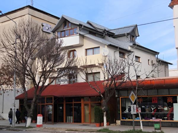 Sunrise Hotel, Đặt  Adjud 