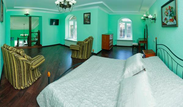 Pervyij Dohodnyij Dom Guest house
