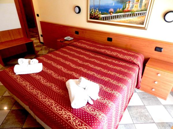 RESIDENCE HOTEL ISABELLA, Đặt  Loano Liguria