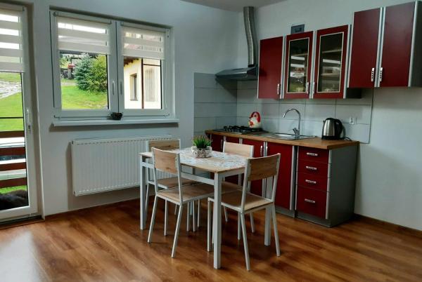 U Górala Tadzia, Đặt  Khách sạn ở Lesser Poland có chỗ đỗ xe, Bãi đậu xe