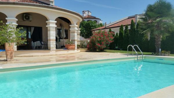Villa Parenzo, Đặt Biệt thự Biệt thự tại Porec, Biệt thự