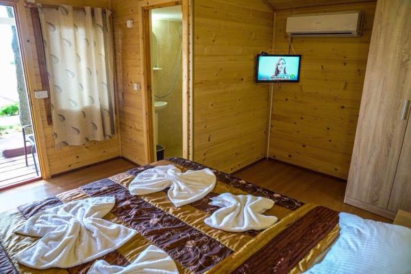 Safari Beach & Camping, Đặt  Donji Štoj 