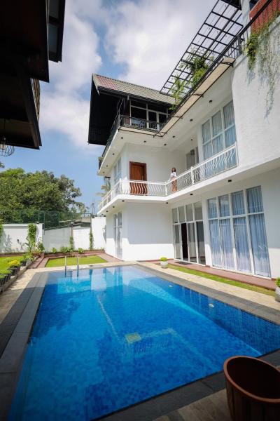 Yellow Rose Hotel, Đặt  Kandy Kandy District