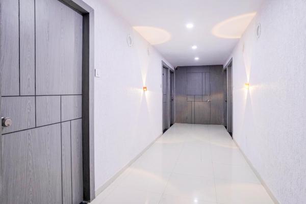 Hotel O 7 Square Hotel, Đặt  Rānder Gujarat