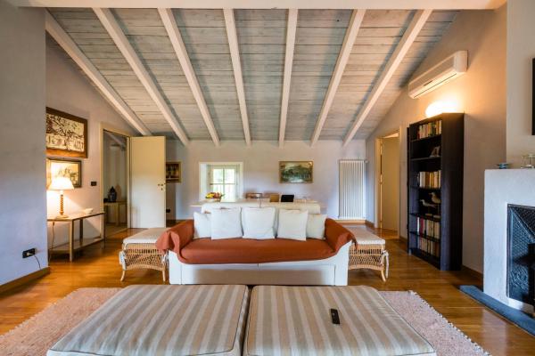 Suite O28, Đặt  Khách sạn tại Piemonte có Bãi đậu xe, Bãi đậu xe