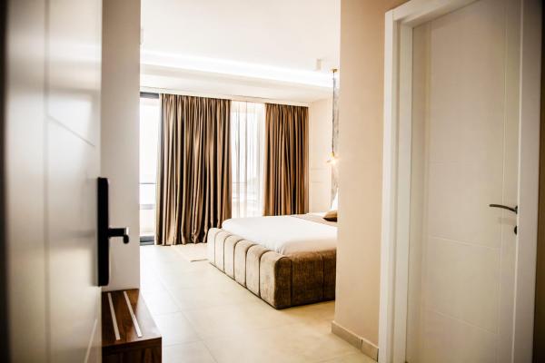 Emaar, Đặt  Ulcinj 