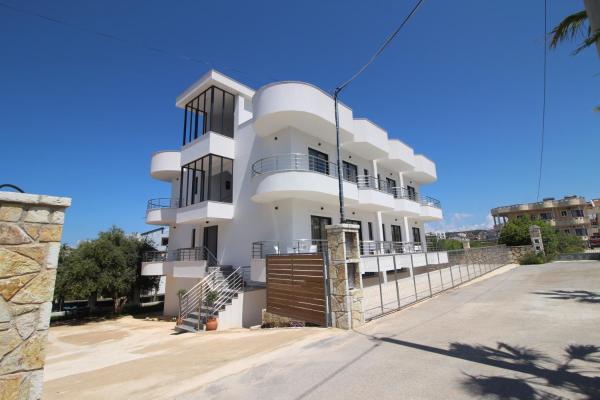 J&B Hotel, Đặt  Ksamil Vlorë County
