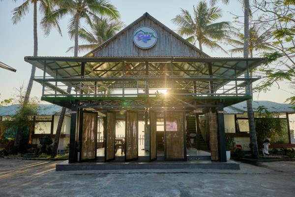 Biệt thự Gành Đỏ, Đặt  Sông Cầu. Phú Yên