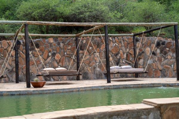 Nasuulu Lodge, Đặt  Khách sạn tại Isiolo có Bãi đậu xe, Bãi đậu xe