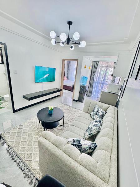 Kilimani one bedroom with extra room, Đặt  Khách sạn tại Nairobi có Bãi đậu xe, Bãi đậu xe