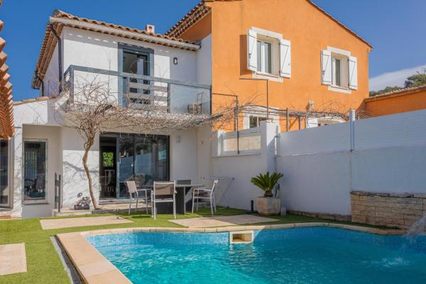 Villa Igor, Đặt  Khách sạn tại Cabasse có Hồ bơi, Hồ bơi