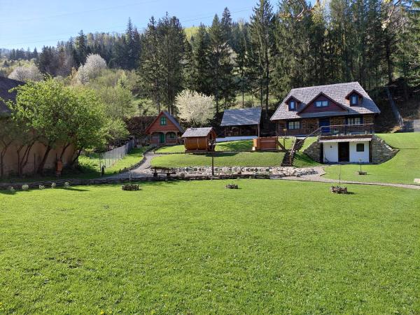 Casa Grosu, Đặt  Khách sạn ở Carpathians - Romania có hồ bơi, Hồ bơi